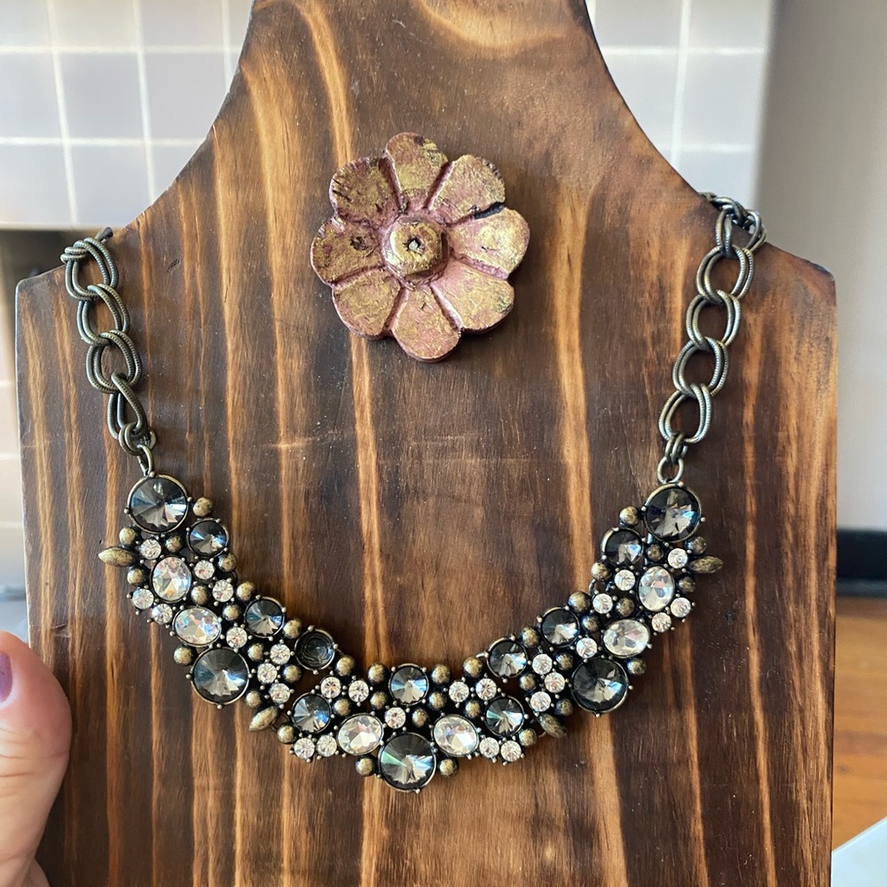 Beautiful interchangeable crystal necklace!